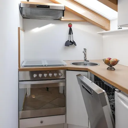 14 Mit Infrarotkabine