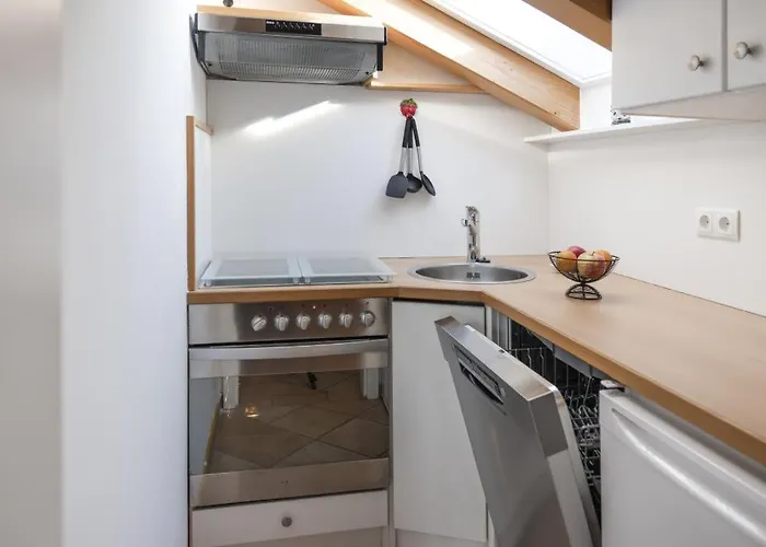 14 Mit Infrarotkabine